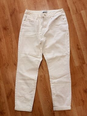 Judy Blue white boyfriend jeans Size 11